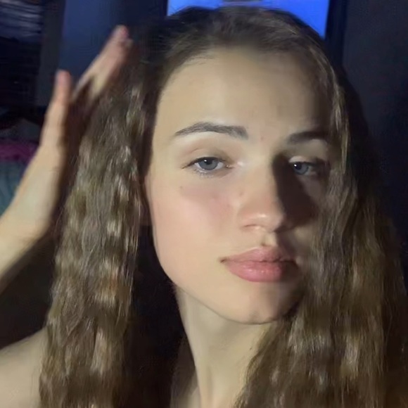 Meet your Posher, Madison - Picture 1 of 1